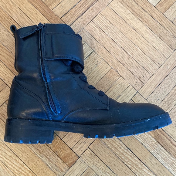 Massimo Dutti black combat lace-up boots with buckles - Picture 12 of 12